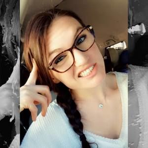 Meet your Posher, Eliza